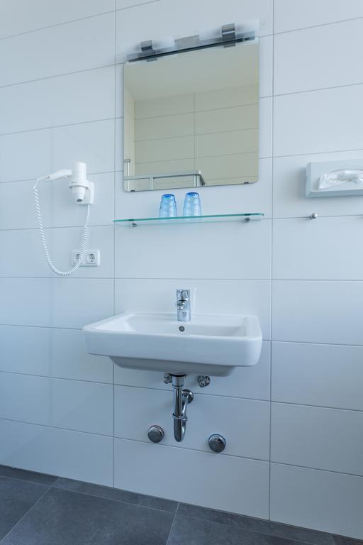 Turmoel Hotel Allhaming Zewnętrze zdjęcie