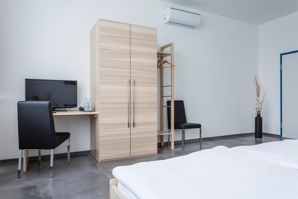 Turmoel Hotel Allhaming Zewnętrze zdjęcie